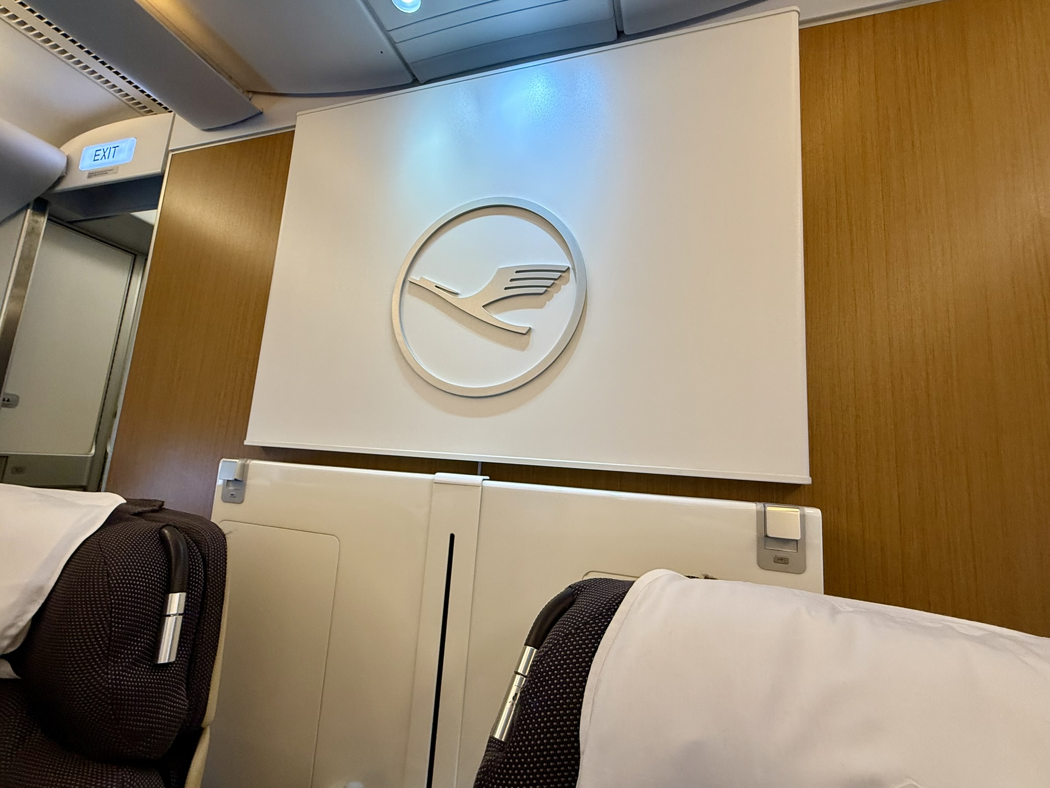 A380头等舱的独特快乐,临期说走就走 - 汉莎A380-800(纽约JFK - 慕尼黑)头等舱体验 10 A380头等舱的独特快乐,临期说走就走 - 汉莎A380-800(纽约JFK - 慕尼黑)头等舱体验