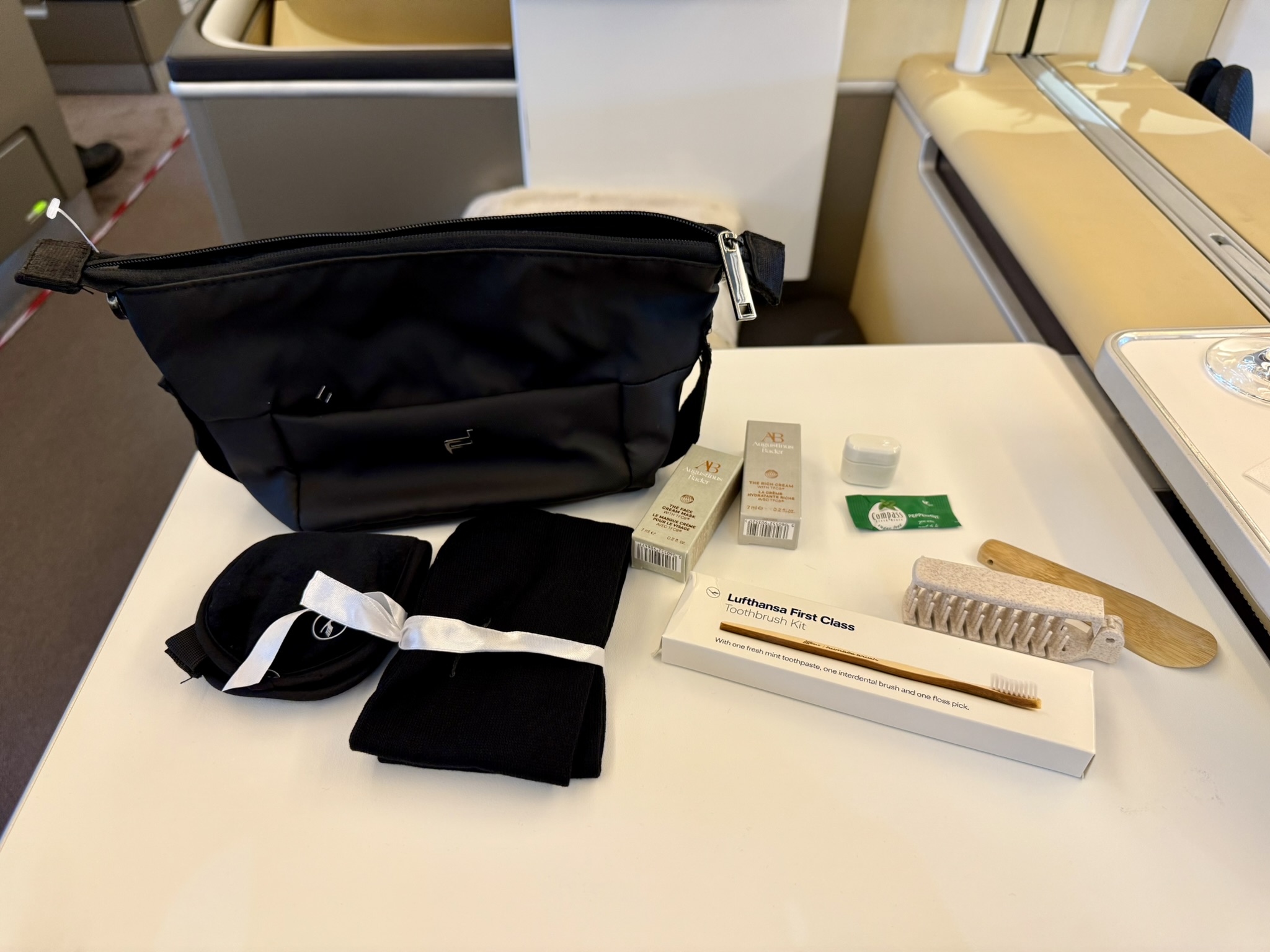 A380头等舱的独特快乐,临期说走就走 - 汉莎A380-800(纽约JFK - 慕尼黑)头等舱体验 22 A380头等舱的独特快乐,临期说走就走 - 汉莎A380-800(纽约JFK - 慕尼黑)头等舱体验