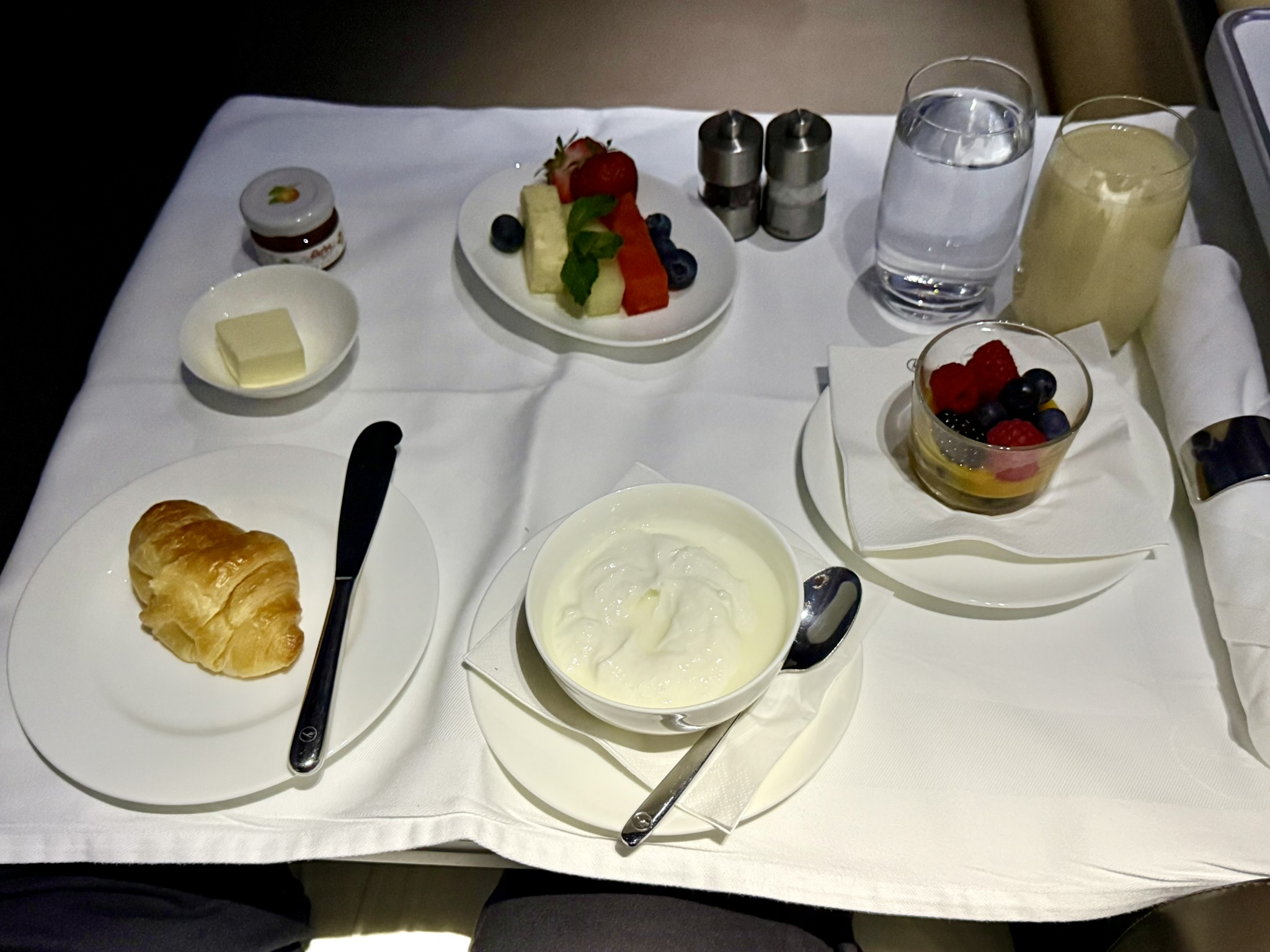 A380头等舱的独特快乐,临期说走就走 - 汉莎A380-800(纽约JFK - 慕尼黑)头等舱体验 35 A380头等舱的独特快乐,临期说走就走 - 汉莎A380-800(纽约JFK - 慕尼黑)头等舱体验