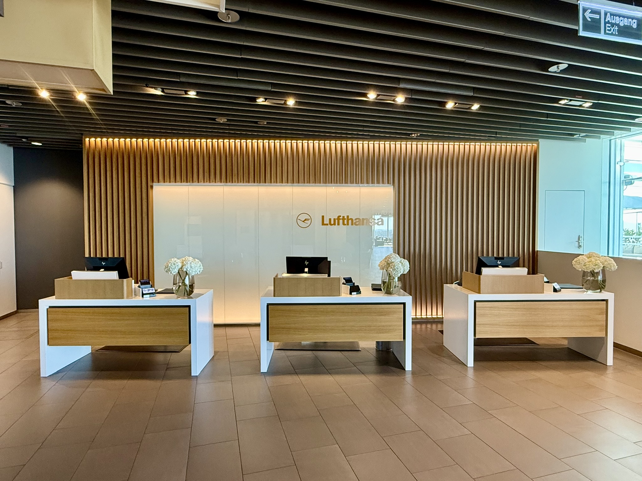 说走就走的A380头等舱：12小时连刷汉莎航空两大顶奢头等舱休息室，还能在休息室过海关入境？！