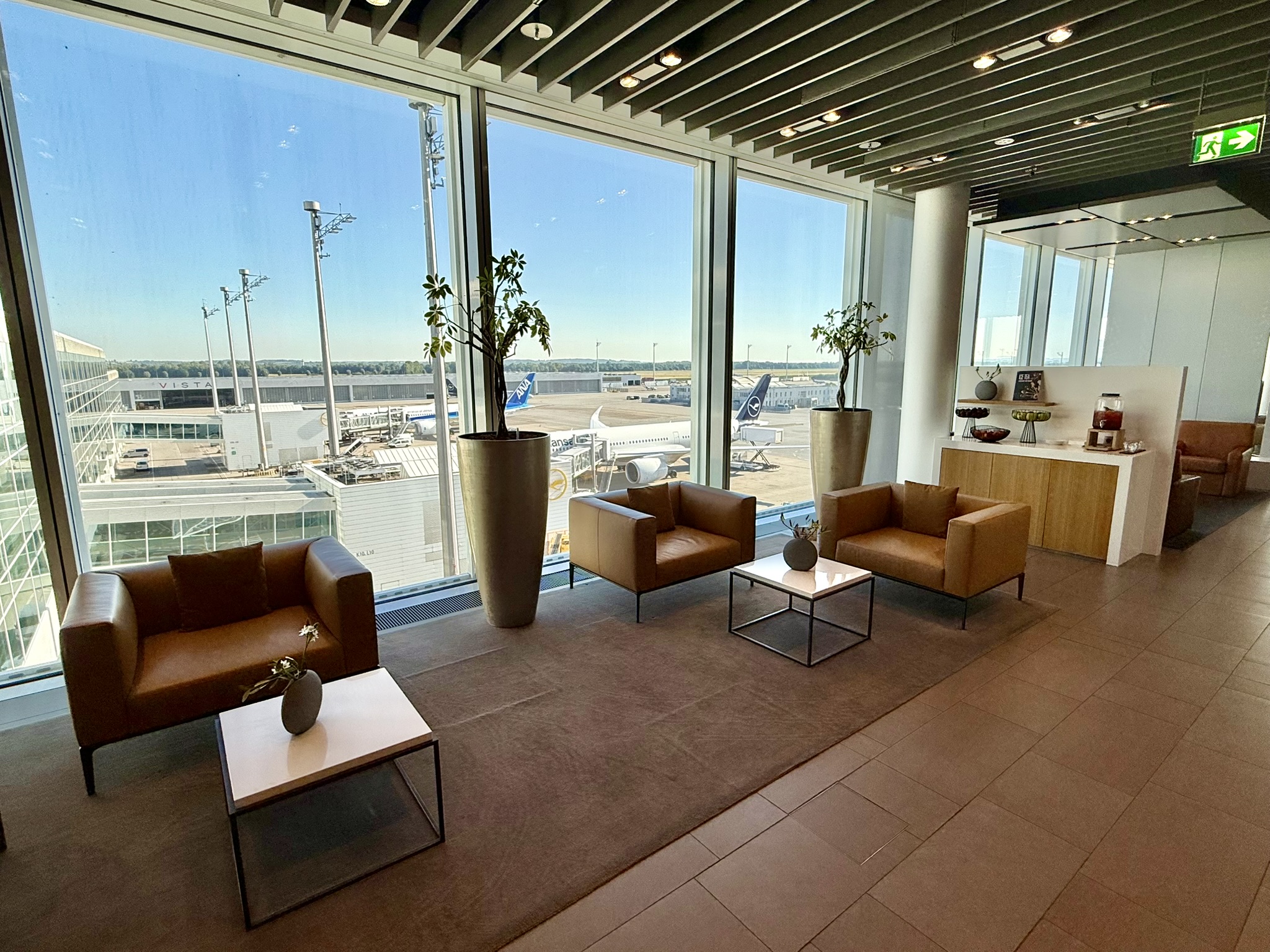 说走就走的A380头等舱：12小时连刷汉莎航空两大顶奢头等舱休息室，还能在休息室过海关入境？！