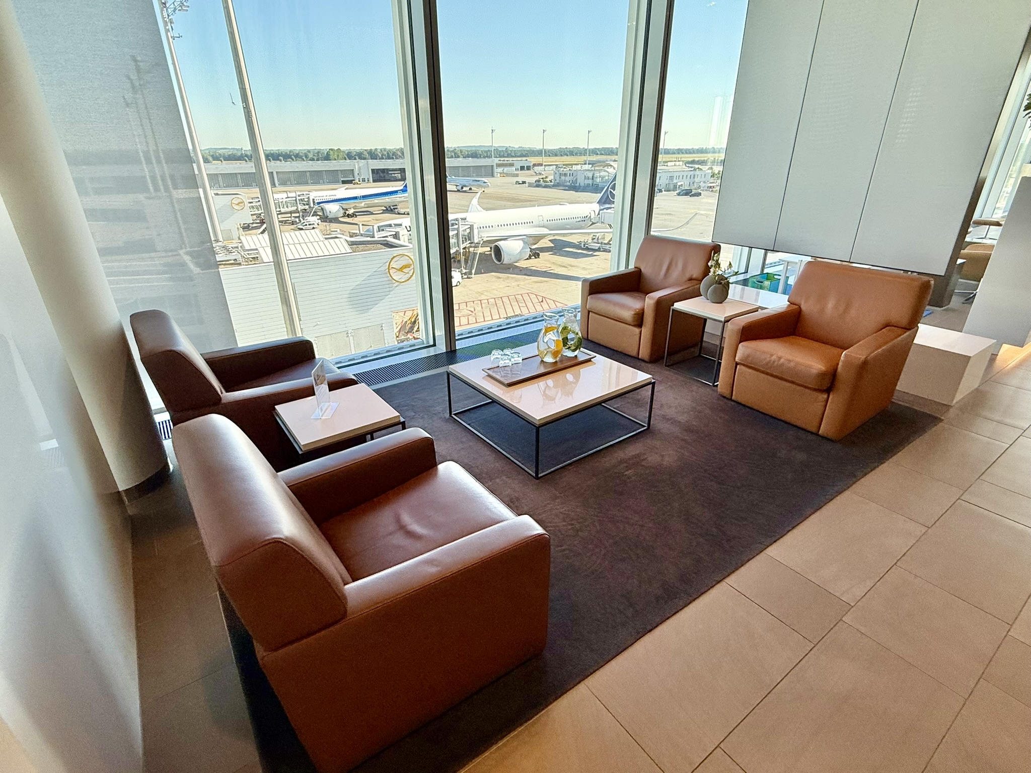 说走就走的A380头等舱：12小时连刷汉莎航空两大顶奢头等舱休息室，还能在休息室过海关入境？！