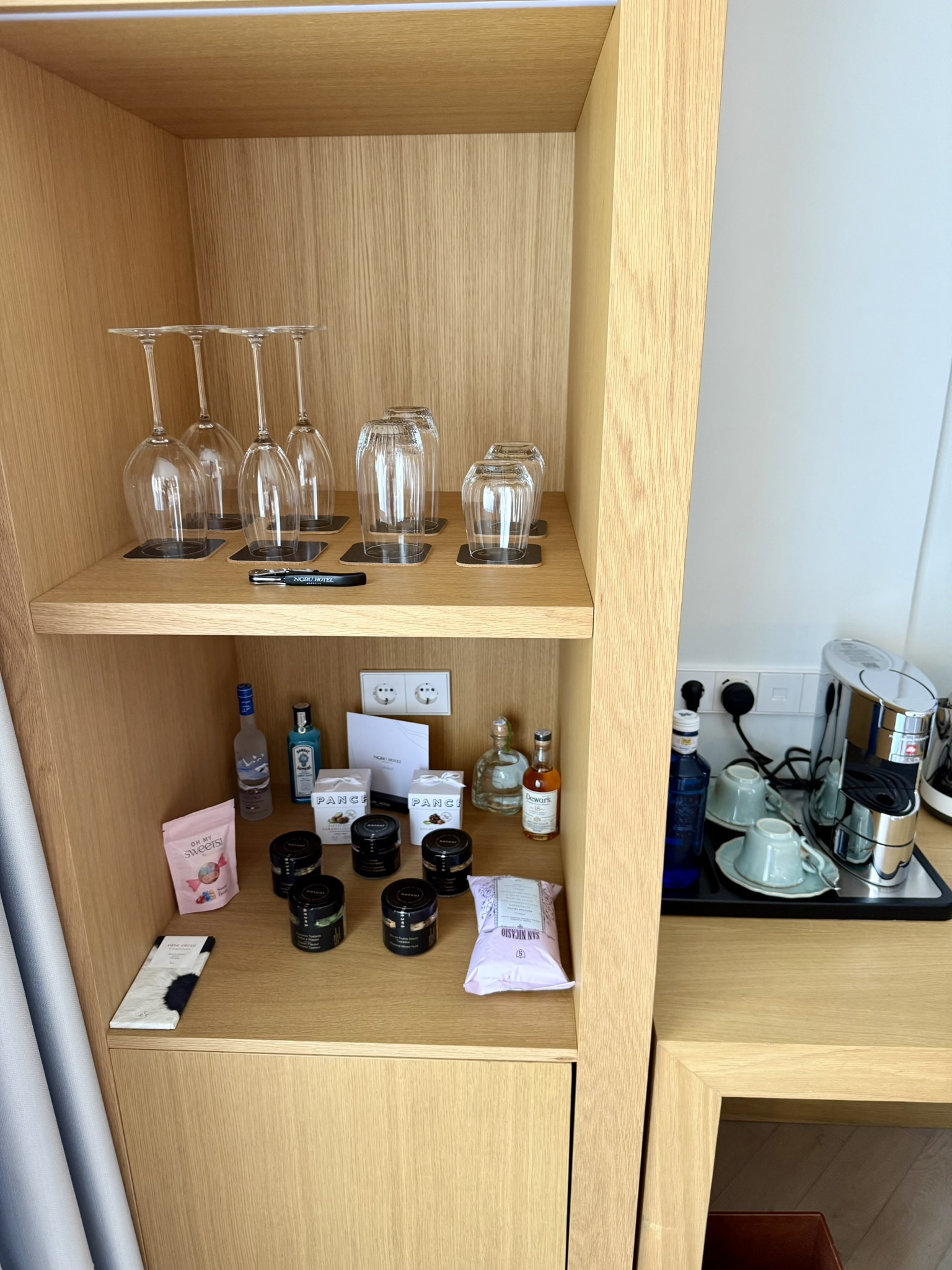 【避雷】免房券用在1500欧元一晚的“米一”度假酒店,结果以为在住汽车旅馆 - Nobu Hotel Marbella入住体验 11 【避雷】免房券用在1500欧元一晚的“米一”度假酒店,结果以为在住汽车旅馆 - Nobu Hotel Marbella入住体验