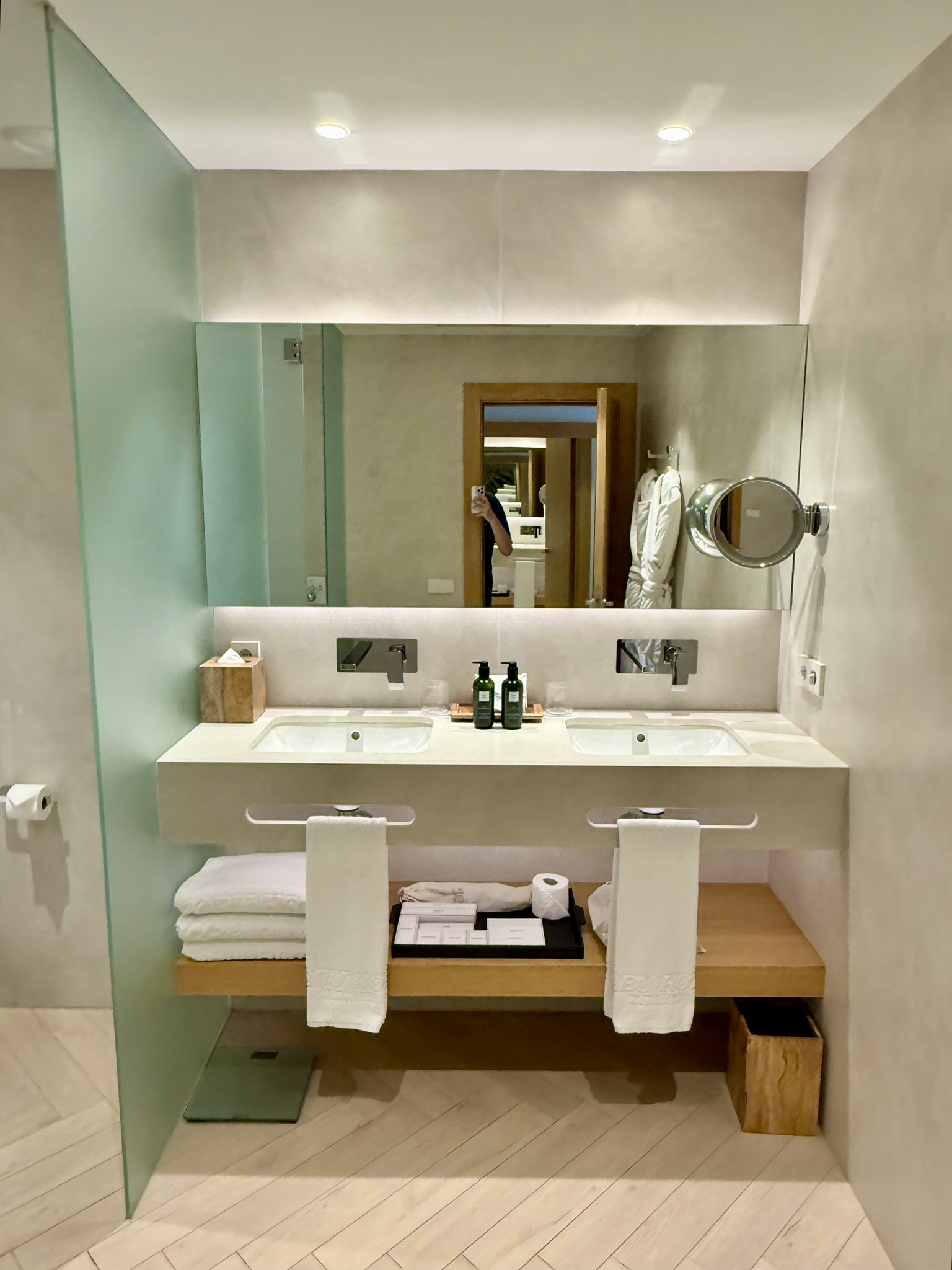 【避雷】免房券用在1500欧元一晚的“米一”度假酒店,结果以为在住汽车旅馆 - Nobu Hotel Marbella入住体验 12 【避雷】免房券用在1500欧元一晚的“米一”度假酒店,结果以为在住汽车旅馆 - Nobu Hotel Marbella入住体验