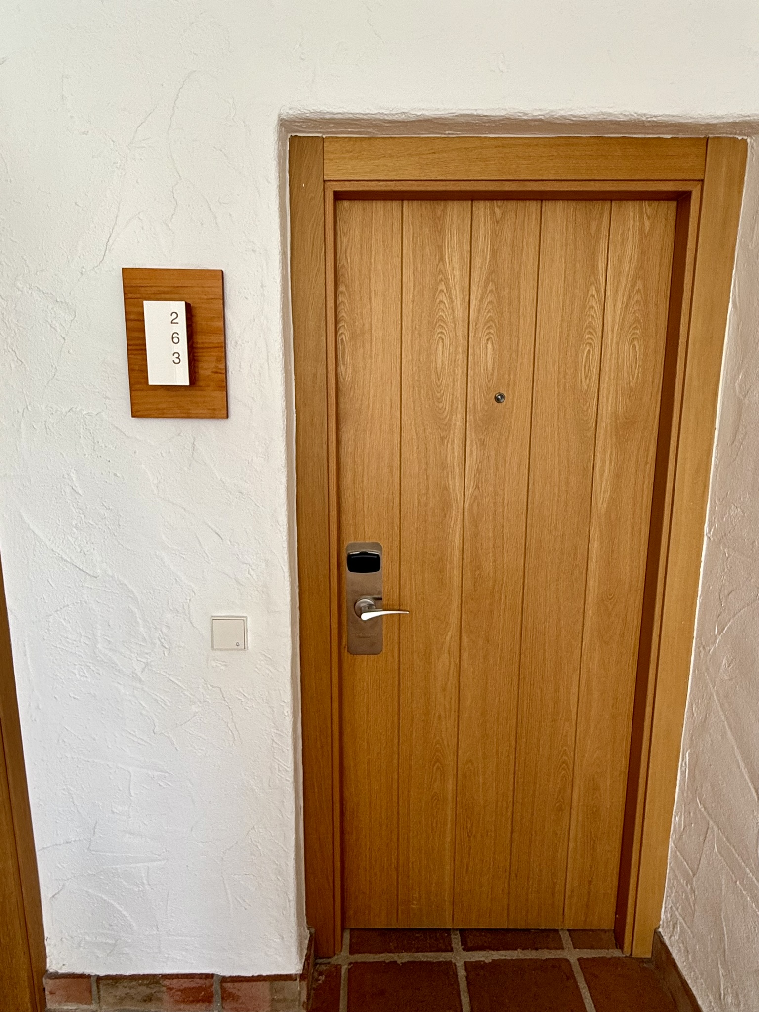 【避雷】免房券用在1500欧元一晚的“米一”度假酒店,结果以为在住汽车旅馆 - Nobu Hotel Marbella入住体验 6 【避雷】免房券用在1500欧元一晚的“米一”度假酒店,结果以为在住汽车旅馆 - Nobu Hotel Marbella入住体验