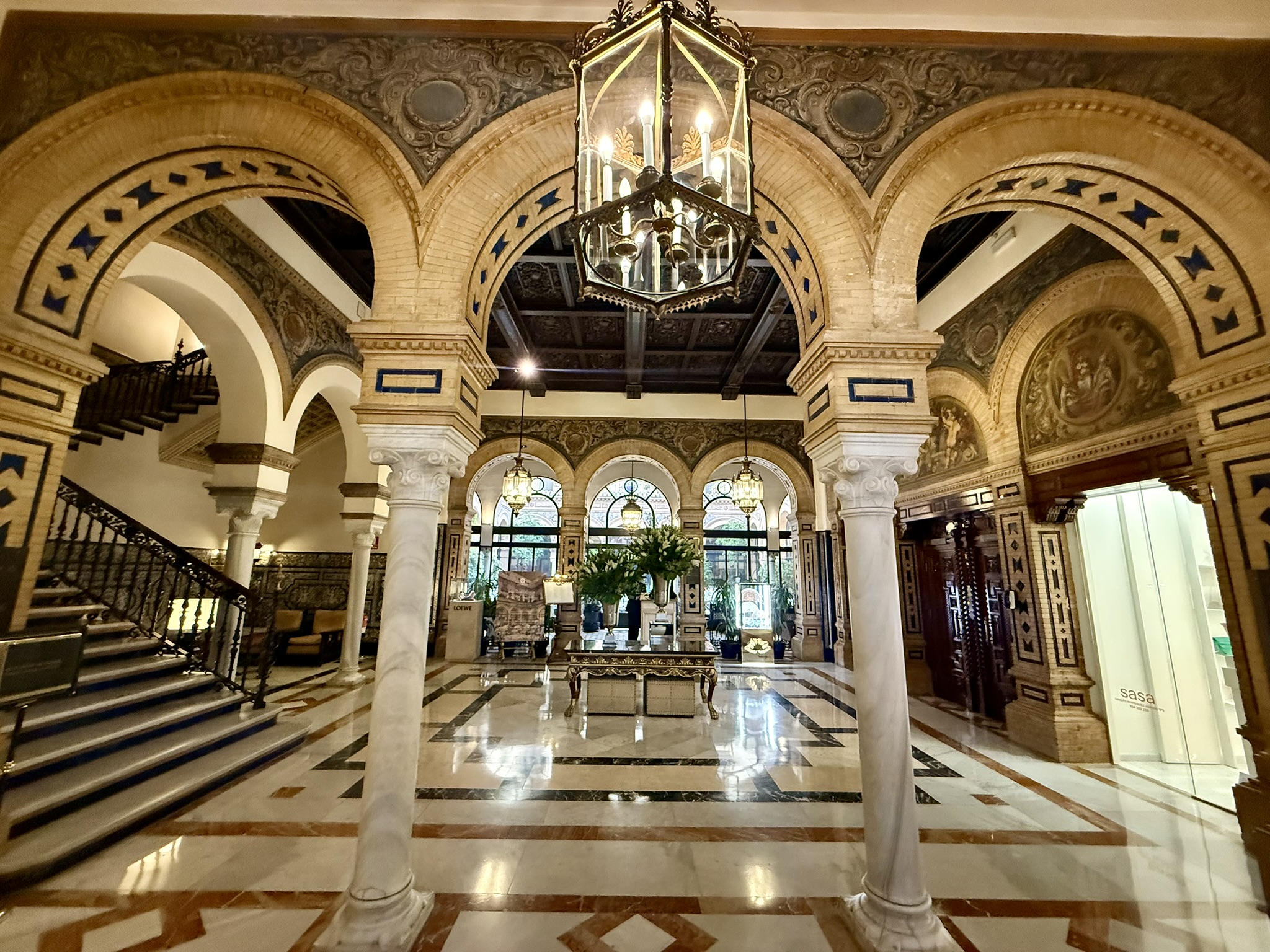 用国王命名的百年宫殿酒店 - Hotel Alfonso XIII, a Luxury Collection Hotel, Seville（塞维利亚阿方索十三世酒店）入住体验