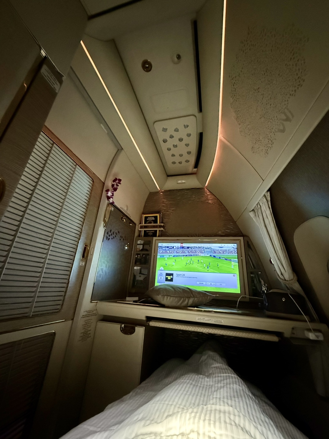 阿联酋航空Game Changer全封闭头等舱低成本末班车，我真的赶上了：飞行天花板名不虚传