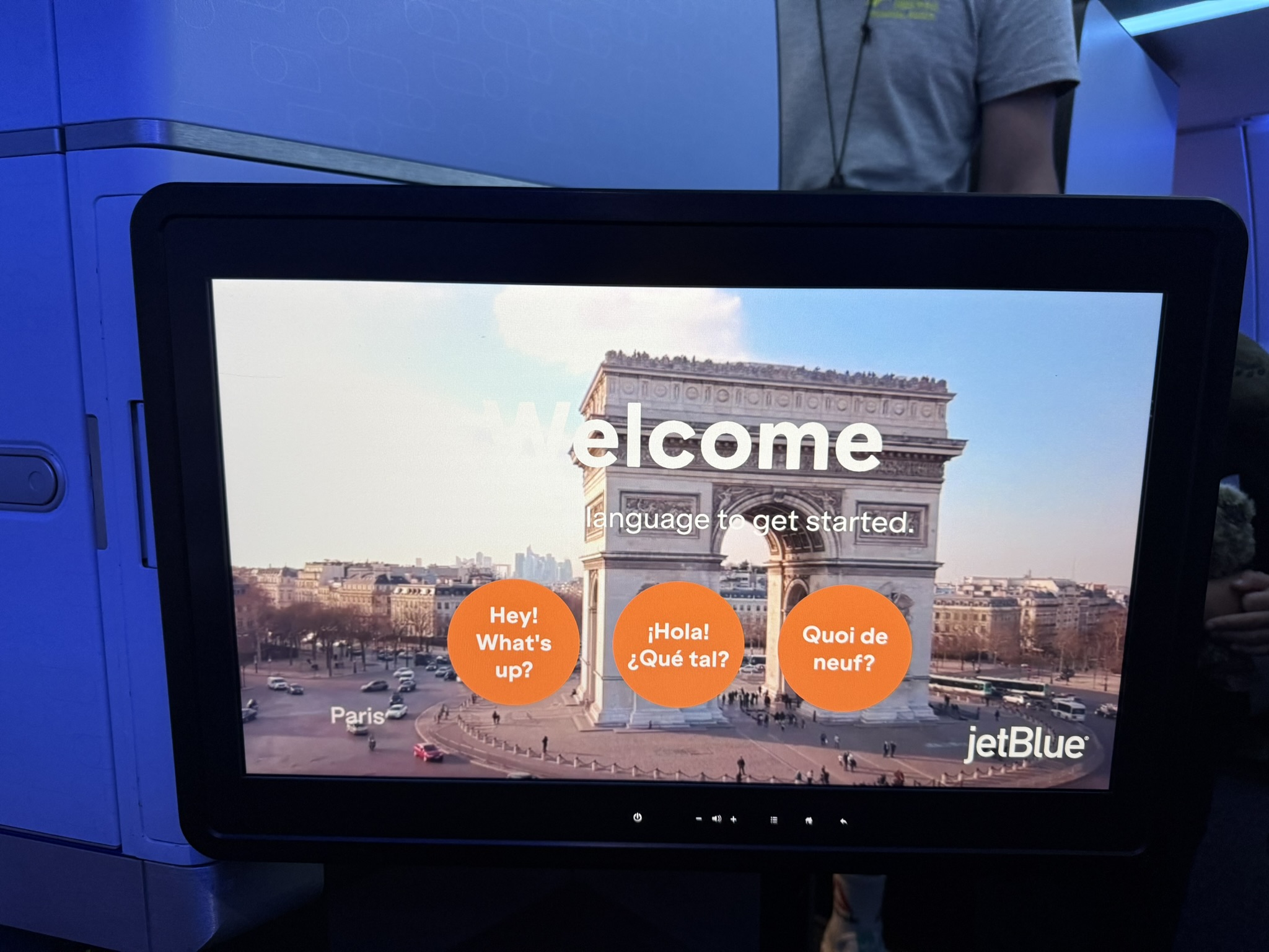 第一次窄体机商务舱跨洋,居然是顶级套间?JetBlue Mint A321neo(纽约JFK – 巴黎CDG)商务舱体验 15 第一次窄体机商务舱跨洋,居然是顶级套间?JetBlue Mint A321neo(纽约JFK – 巴黎CDG)商务舱体验