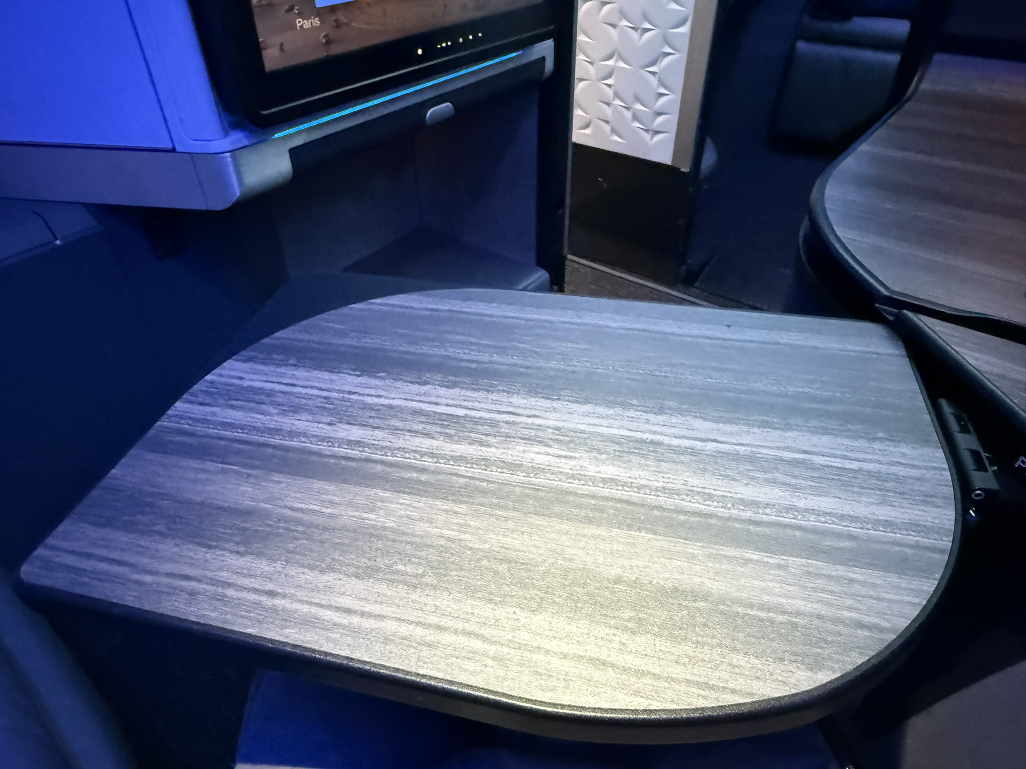 第一次窄体机商务舱跨洋,居然是顶级套间?JetBlue Mint A321neo(纽约JFK – 巴黎CDG)商务舱体验 17 第一次窄体机商务舱跨洋,居然是顶级套间?JetBlue Mint A321neo(纽约JFK – 巴黎CDG)商务舱体验