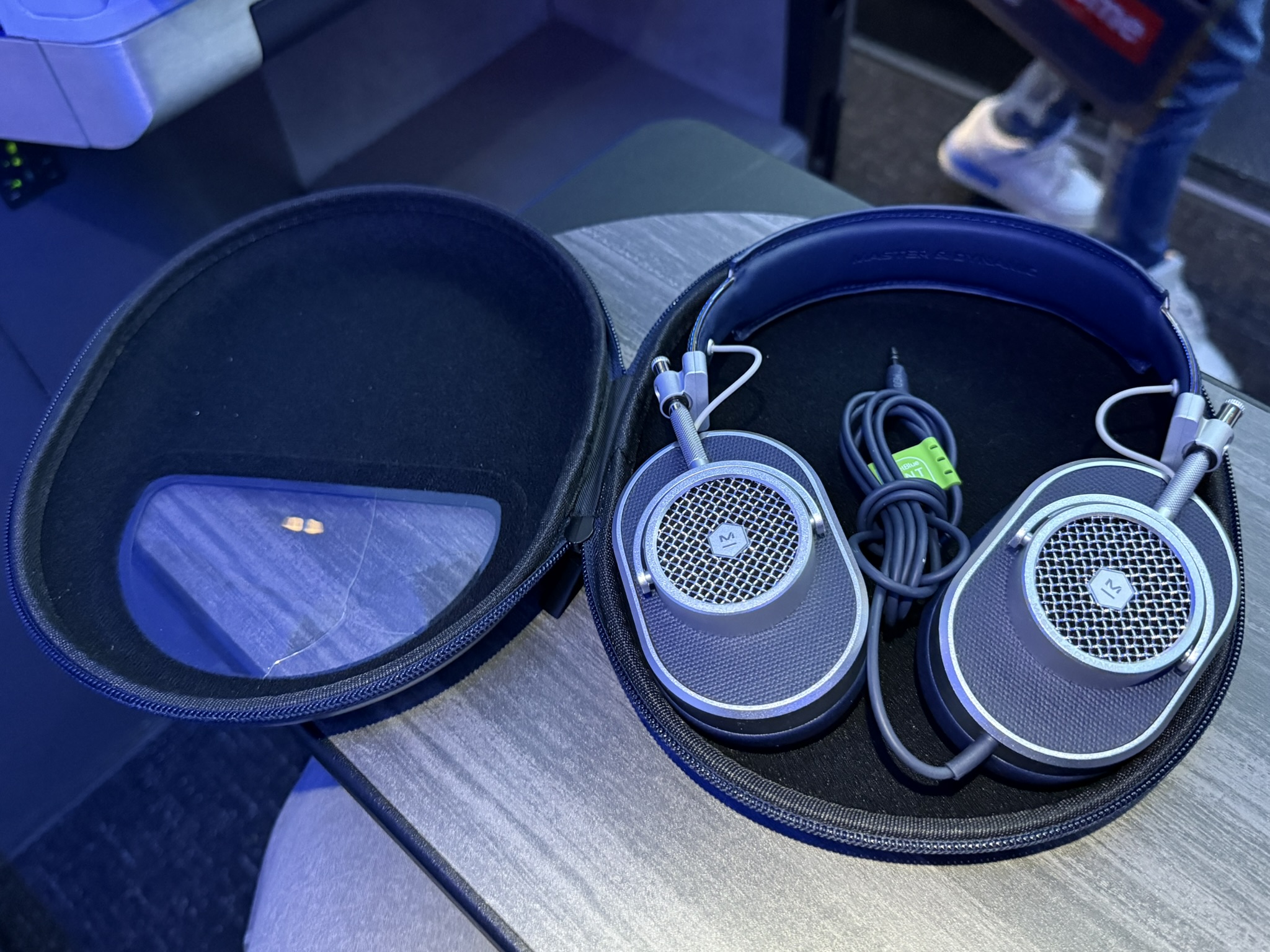 第一次窄体机商务舱跨洋,居然是顶级套间?JetBlue Mint A321neo(纽约JFK – 巴黎CDG)商务舱体验 24 第一次窄体机商务舱跨洋,居然是顶级套间?JetBlue Mint A321neo(纽约JFK – 巴黎CDG)商务舱体验