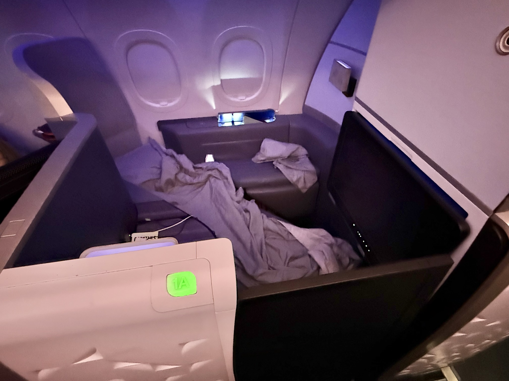 第一次窄体机商务舱跨洋,居然是顶级套间?JetBlue Mint A321neo(纽约JFK – 巴黎CDG)商务舱体验 35 第一次窄体机商务舱跨洋,居然是顶级套间?JetBlue Mint A321neo(纽约JFK – 巴黎CDG)商务舱体验