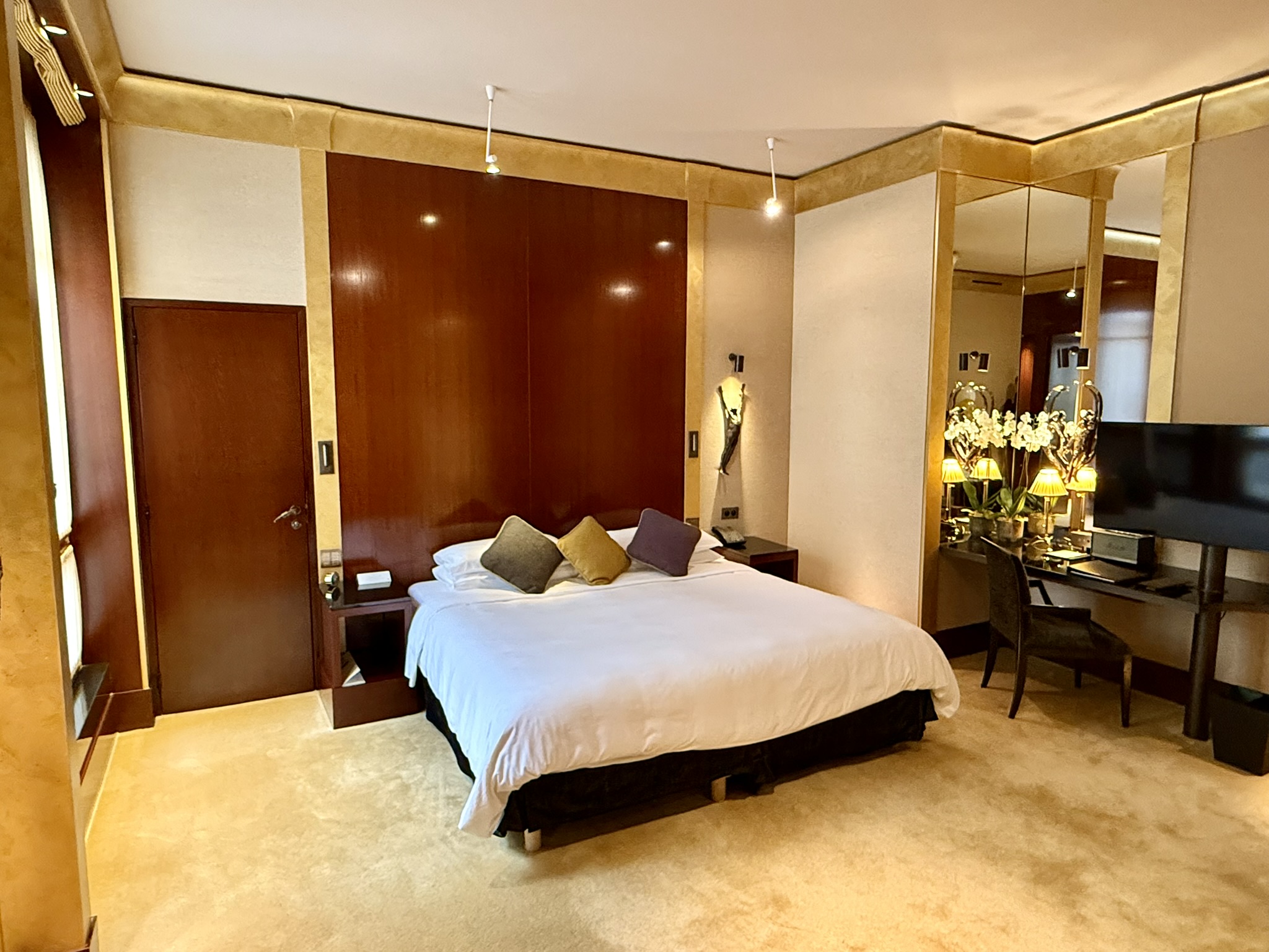被Wi-Fi破坏的顶奢套房 - 巴黎柏悦酒店（Park Hyatt Paris-Vendôme）入住体验