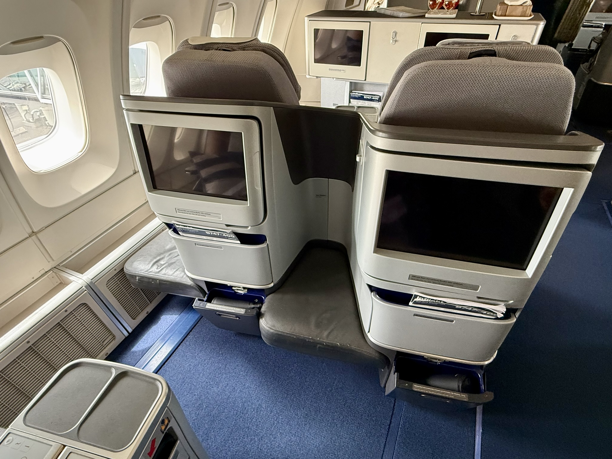 28K点数拿下空中女皇跨洋商务舱 - 汉莎航空B747-400（法兰克福 – 纽约纽瓦克）商务舱体验