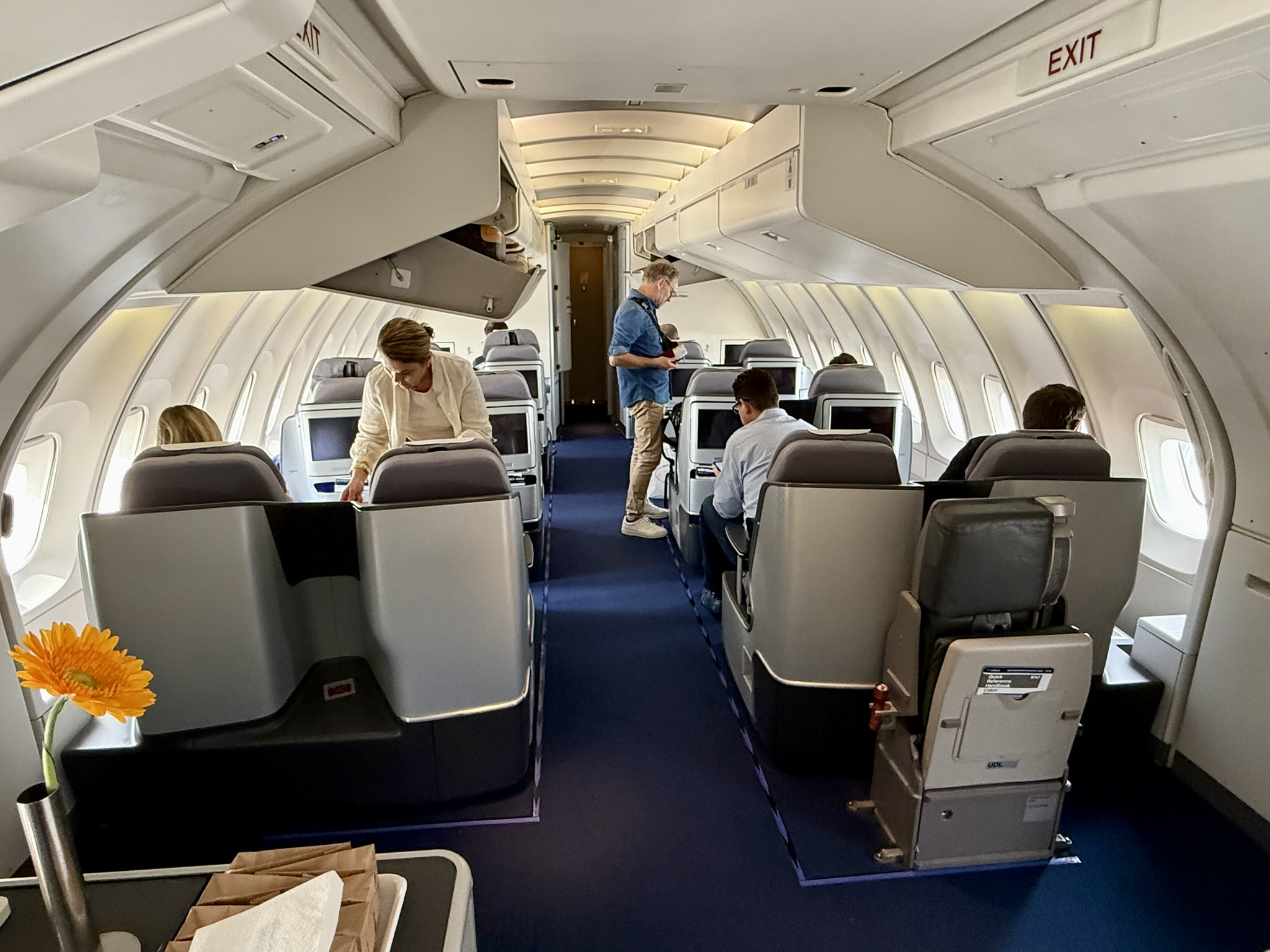 28K点数拿下空中女皇跨洋商务舱 - 汉莎航空B747-400（法兰克福 – 纽约纽瓦克）商务舱体验