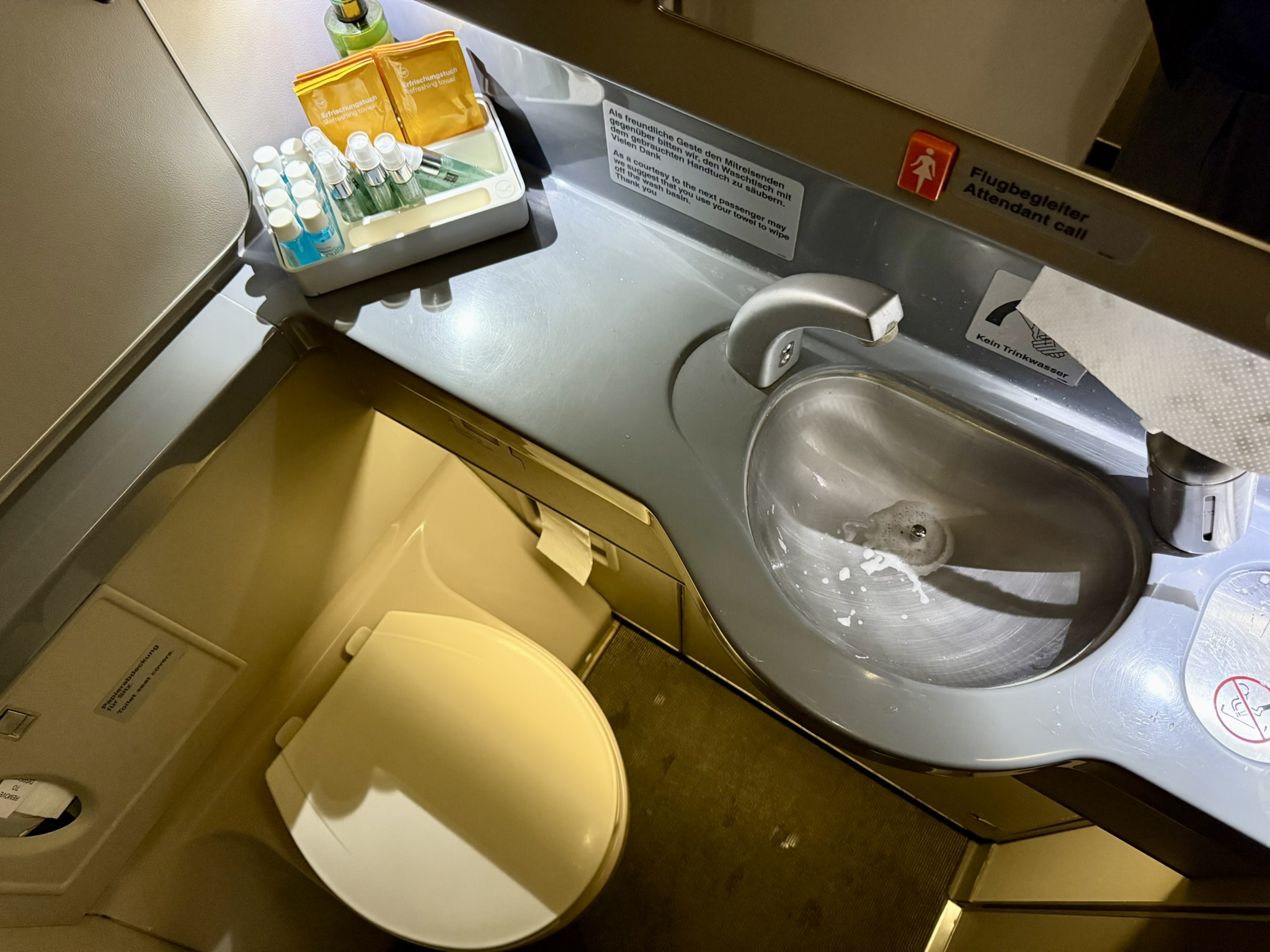 28K点数拿下空中女皇跨洋商务舱 - 汉莎航空B747-400（法兰克福 – 纽约纽瓦克）商务舱体验