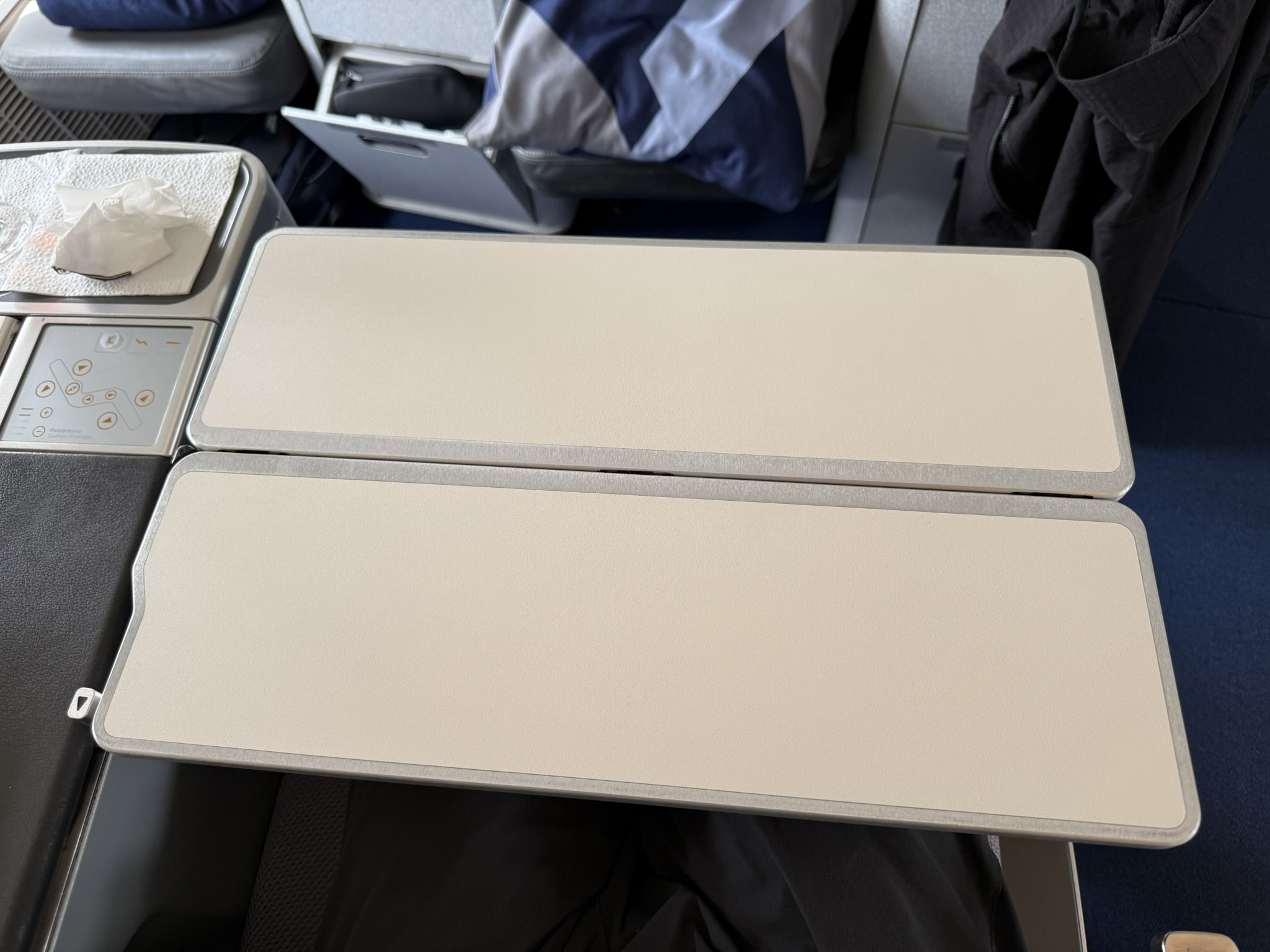 28K点数拿下空中女皇跨洋商务舱 - 汉莎航空B747-400（法兰克福 – 纽约纽瓦克）商务舱体验