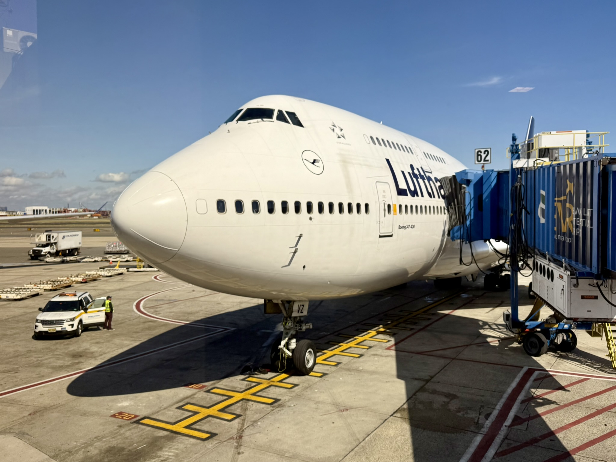 28K点数拿下空中女皇跨洋商务舱 - 汉莎航空B747-400（法兰克福 – 纽约纽瓦克）商务舱体验