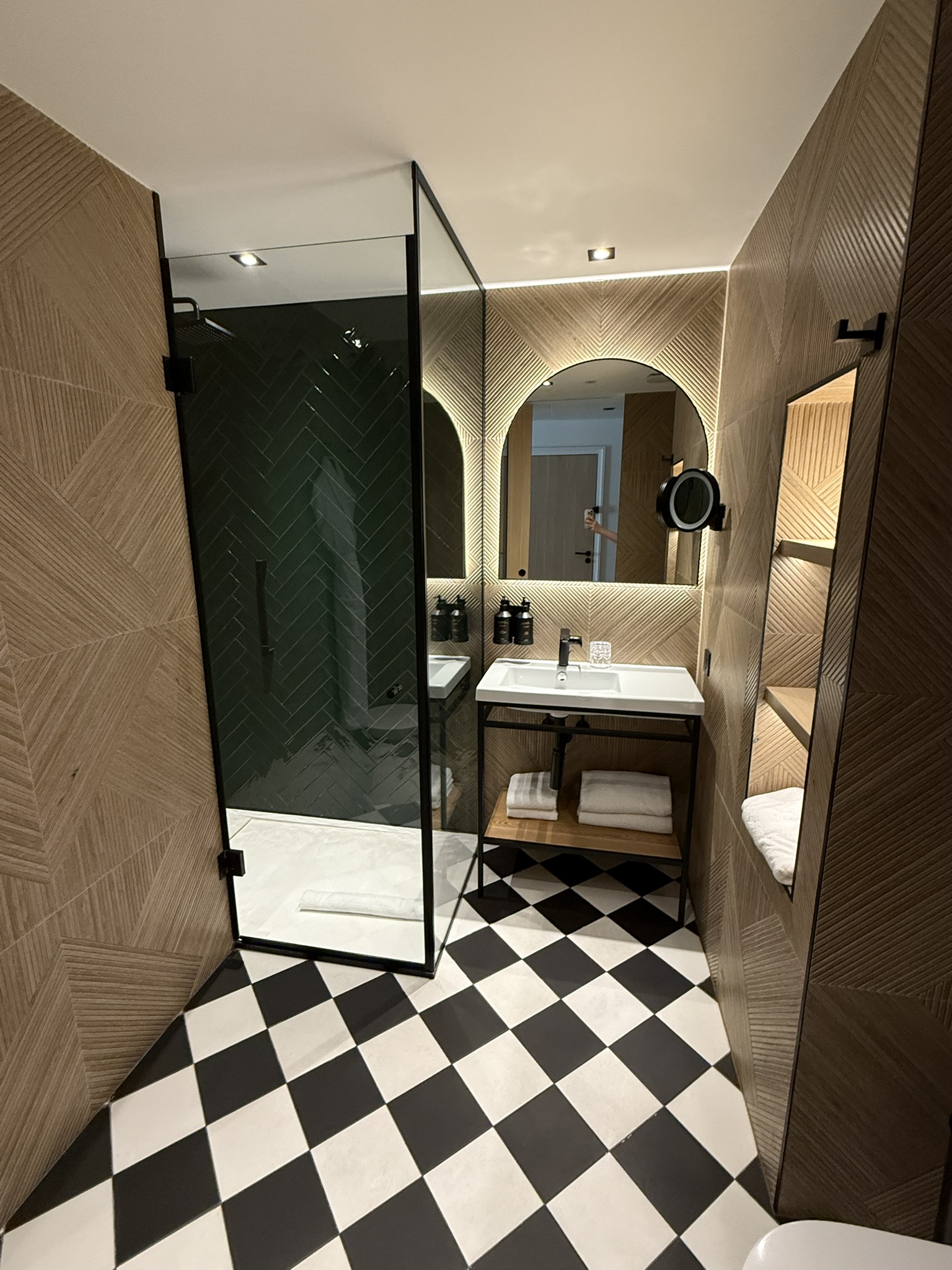 新 + 位置好，但仅此而已 - DoubleTree by Hilton Nice Centre Iconic入住体验