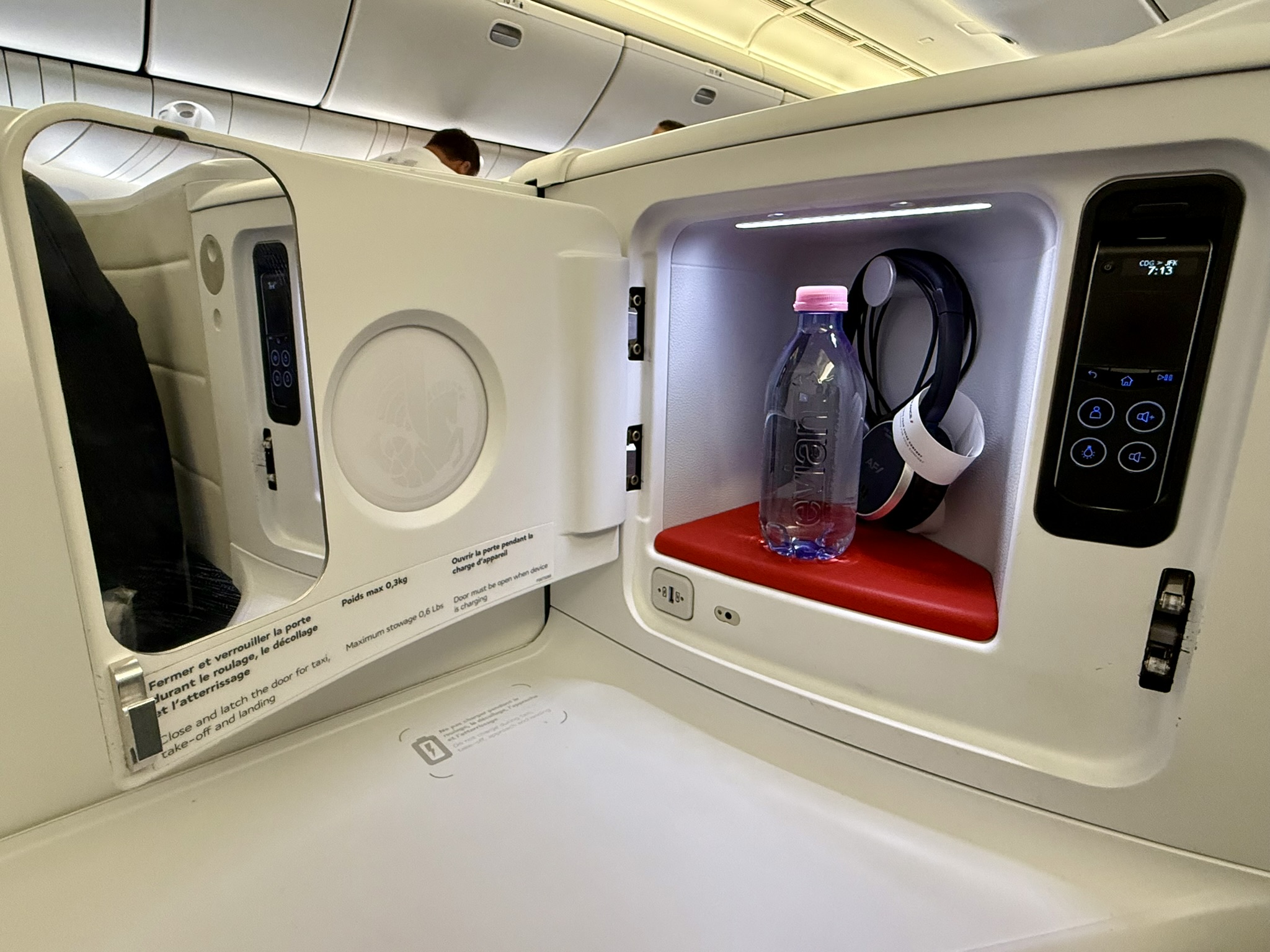 欧洲航司商务舱天花板？法航B777-300ER（巴黎CDG – 纽约JFK）商务舱体验