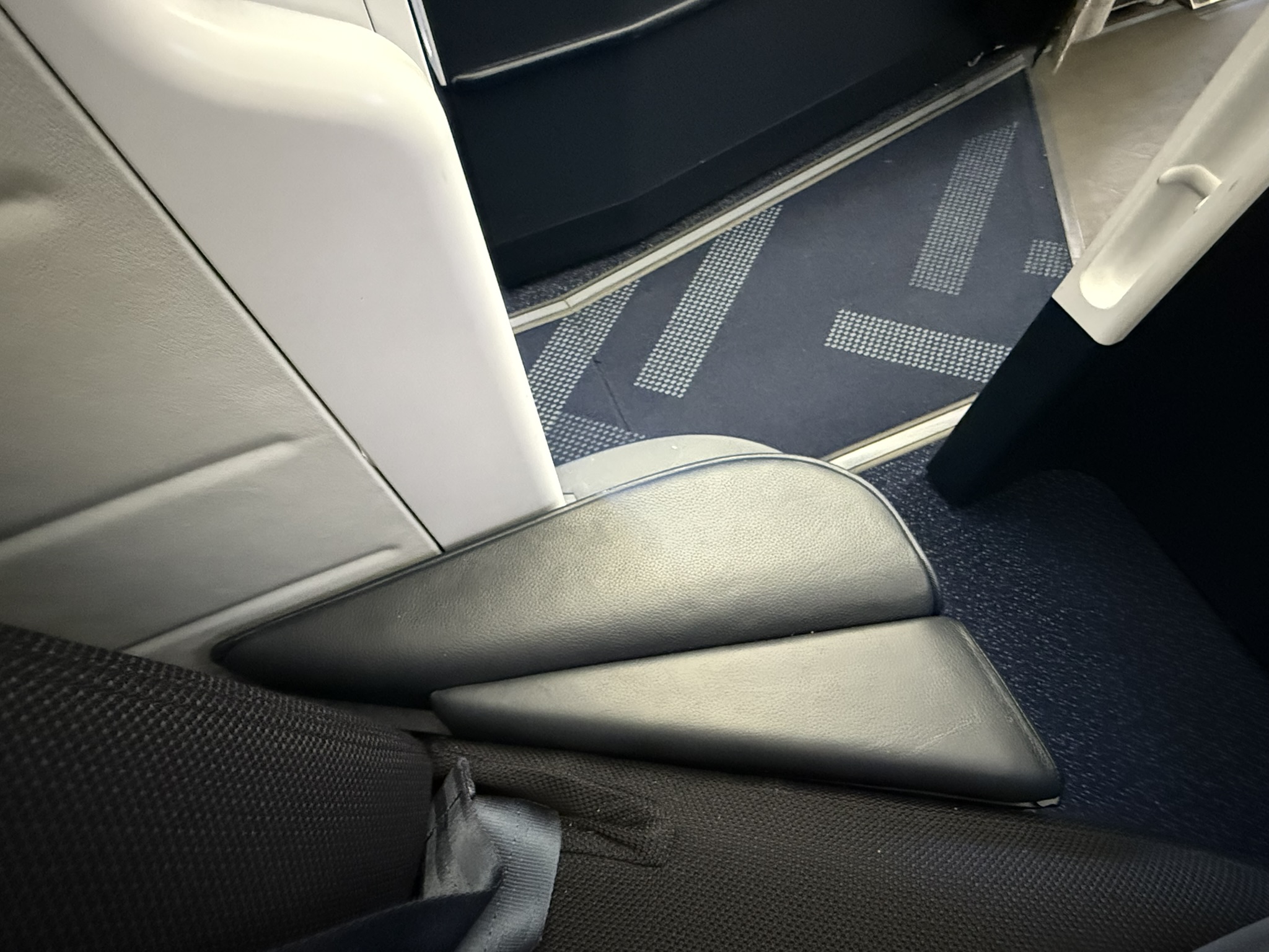 欧洲航司商务舱天花板？法航B777-300ER（巴黎CDG – 纽约JFK）商务舱体验