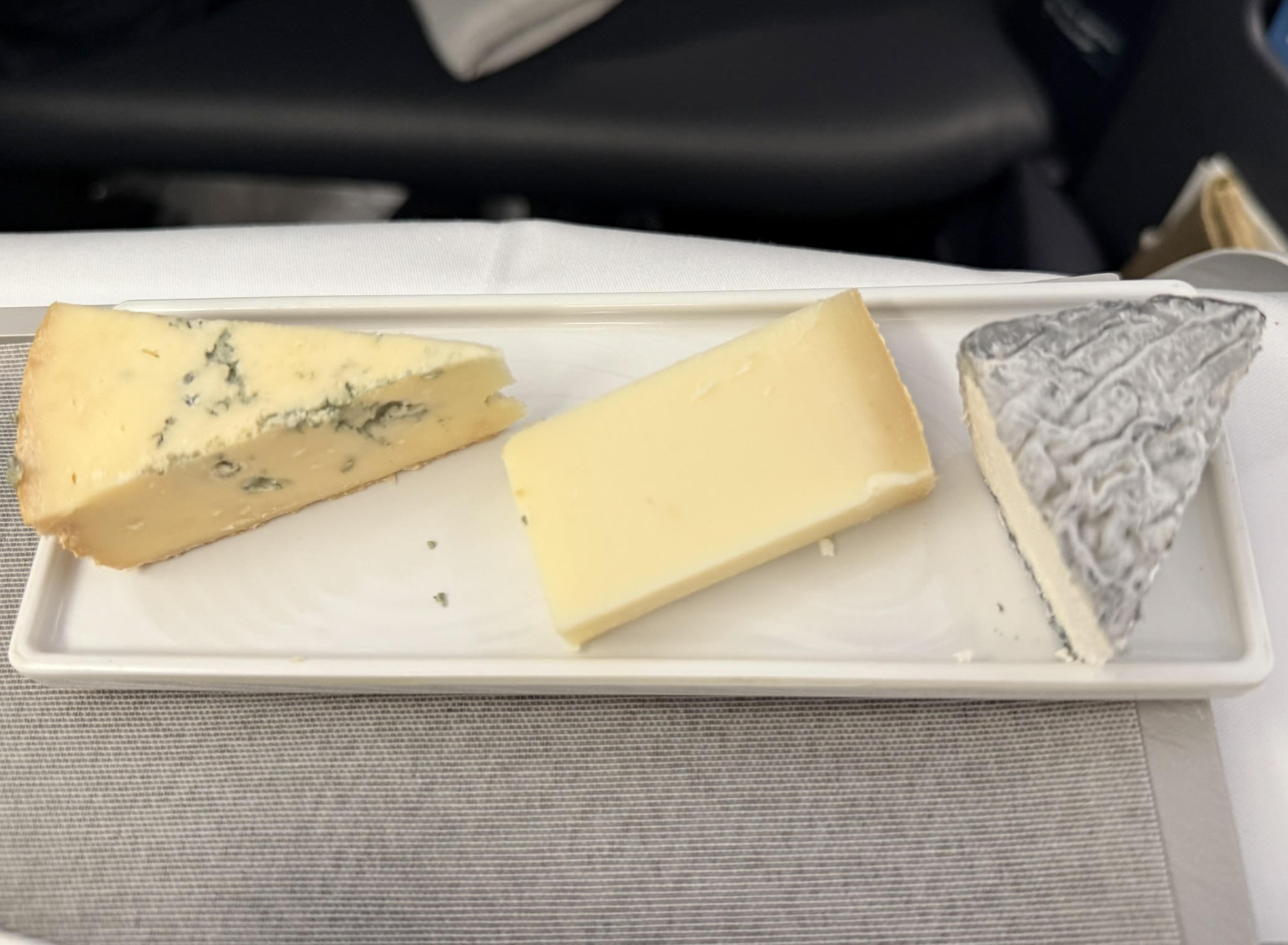 欧洲航司商务舱天花板？法航B777-300ER（巴黎CDG – 纽约JFK）商务舱体验